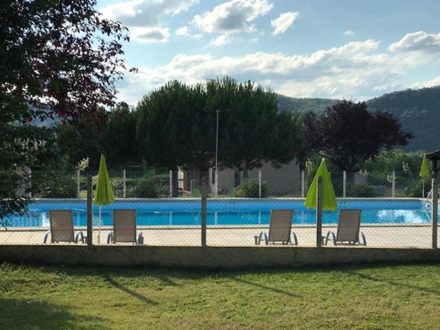 Hotel Camping Le Mondou Saint-Julien-de-Lampon Exterior foto
